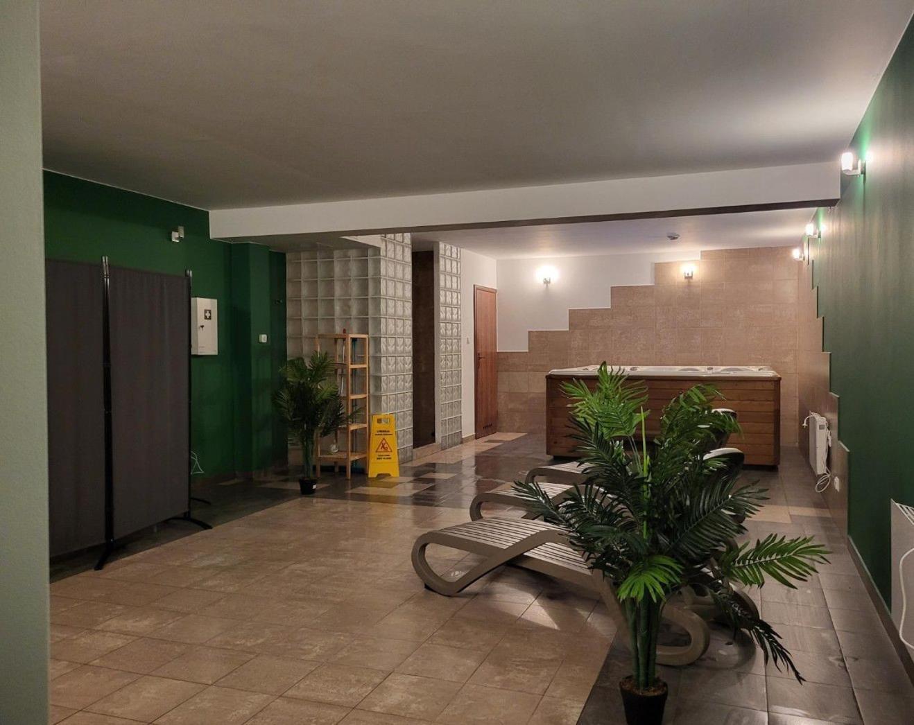 & # Sauna & Jacuzzi For Free # Restaurant 50m Apartament *
